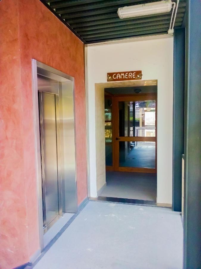 La Casa Del Popolo Hotell Prato Carnico Eksteriør bilde